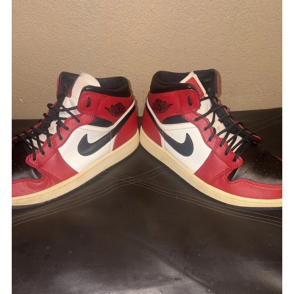 Nike Air Jordan Mid “Chicago Black Toe” Black/Red/White Men’s Size 9 No Box